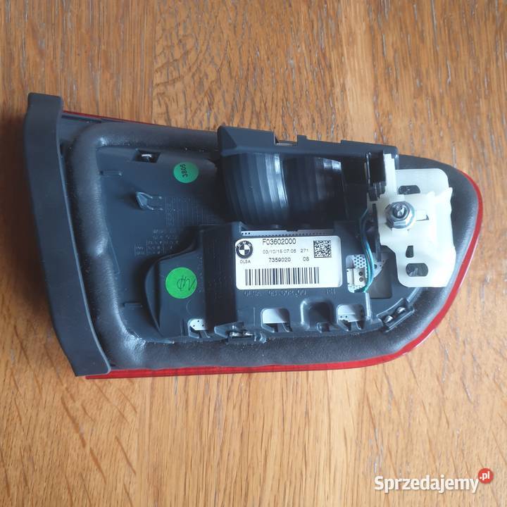 lampa tylna prawa klapa bmw1 F2021 lift lci