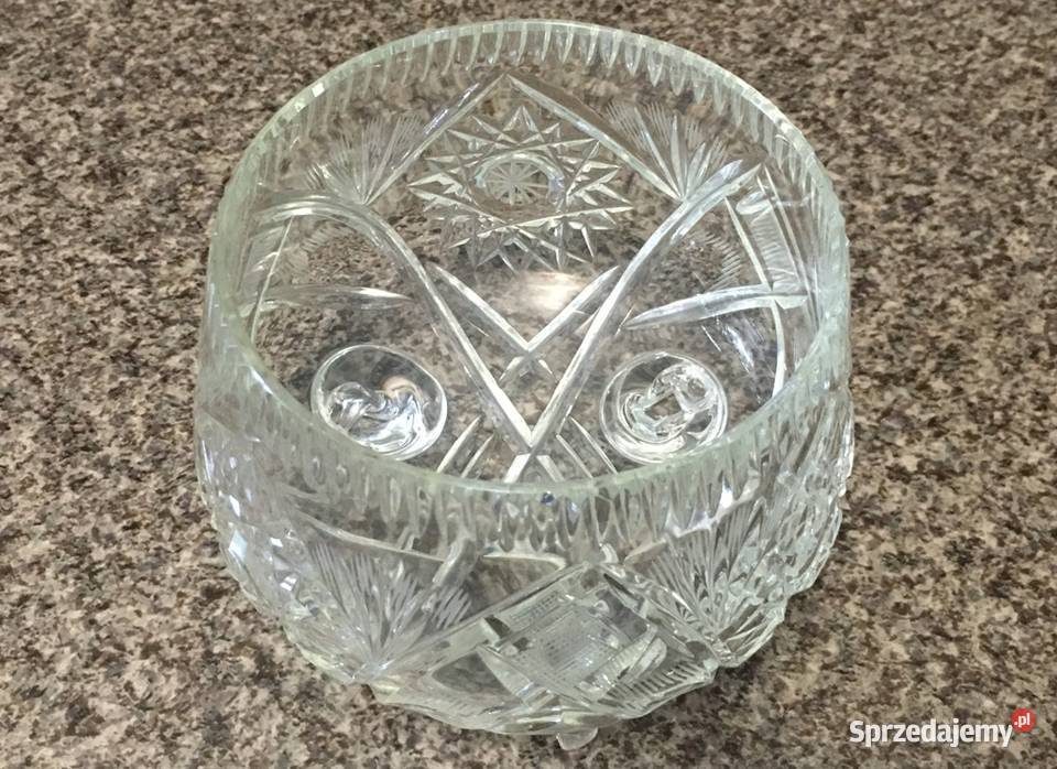 Duża kryształowa cukiernica pucharek na nóżkach Ustroń