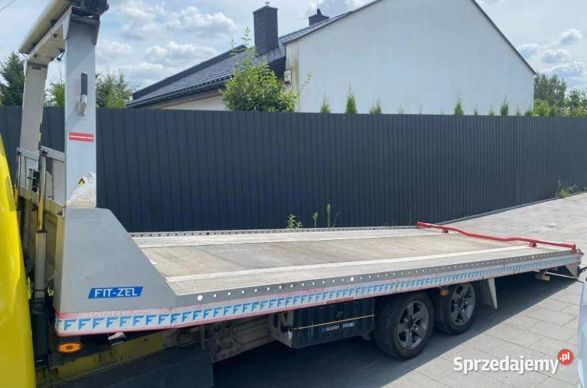 Auto laweta Volkswagen Transporter T6 Speeder Starowa Góra