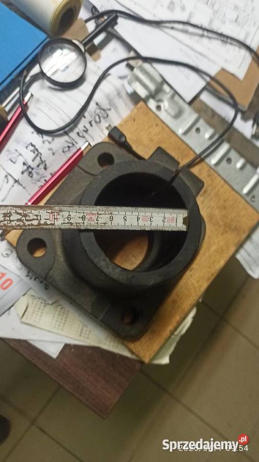 mocowanie do mechanizmu posuwu stopa żeliwna sprzedam