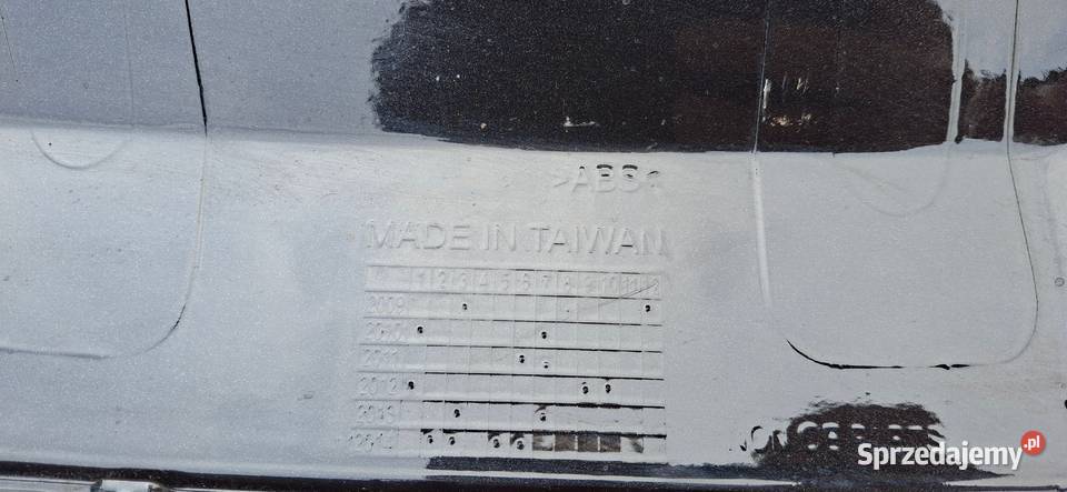 VW T5 TRANSPORTER MULTIVAN CARAVELLE GRILL Bieleń