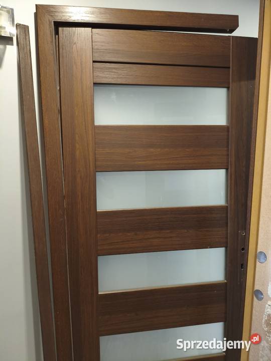 Drzwi wewnętrzne z ościeżnicami regulowanymi Kocmyrzów