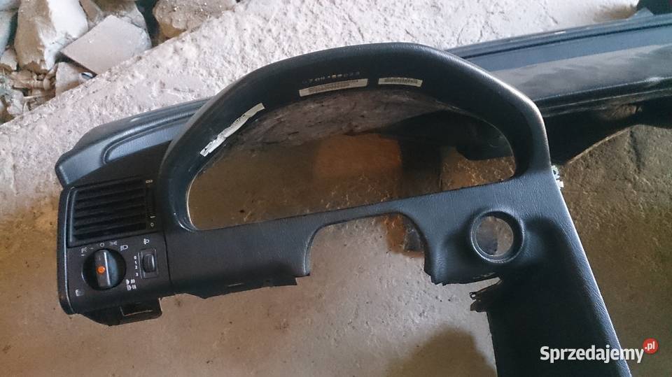 Deska rozdzielcza kokpit Mercedes w202 lift deski rozdzielcze, konsole Kosarzew-Stróża