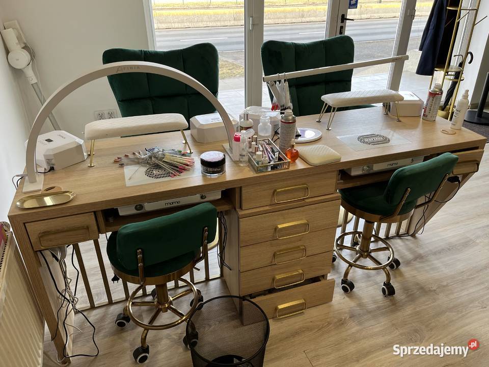 Podwójne stanowisko do manicure z pochłaniaczami Kraków