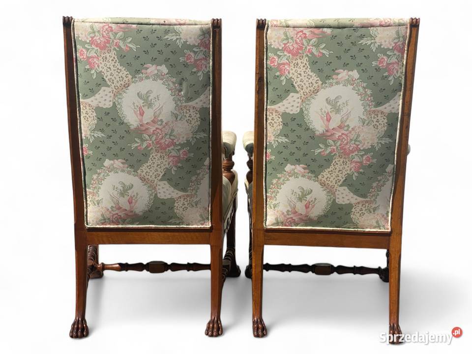 Dwa rzeźbione fotele trony na lwich łapach Gryfice