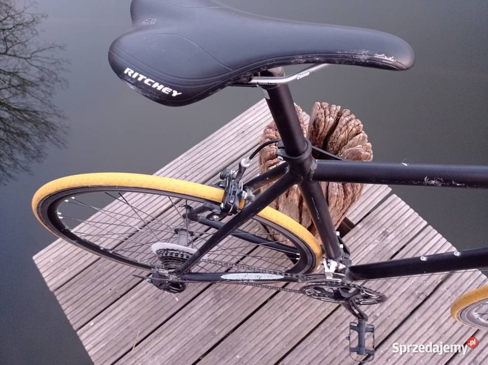 Rower szosowy kolarzówka Bełżec