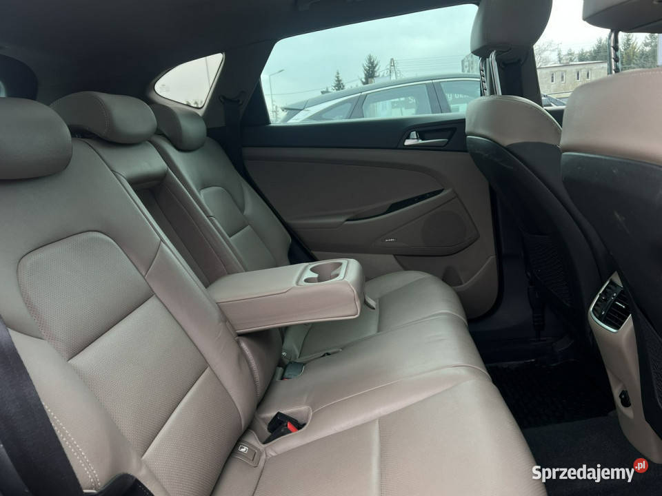Hyundai Tucson 20 CRDi 4WD 8AT 185 Premium 1wł asystent pasa ruchu