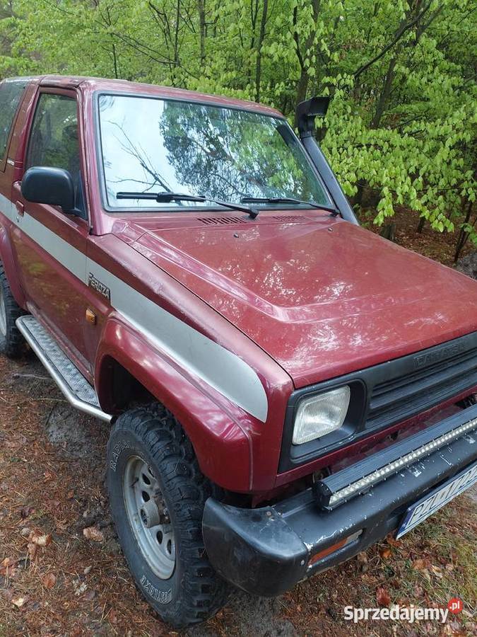 DAIHATSU FEROZA kabrio 16 z gazem i hakiem Piła