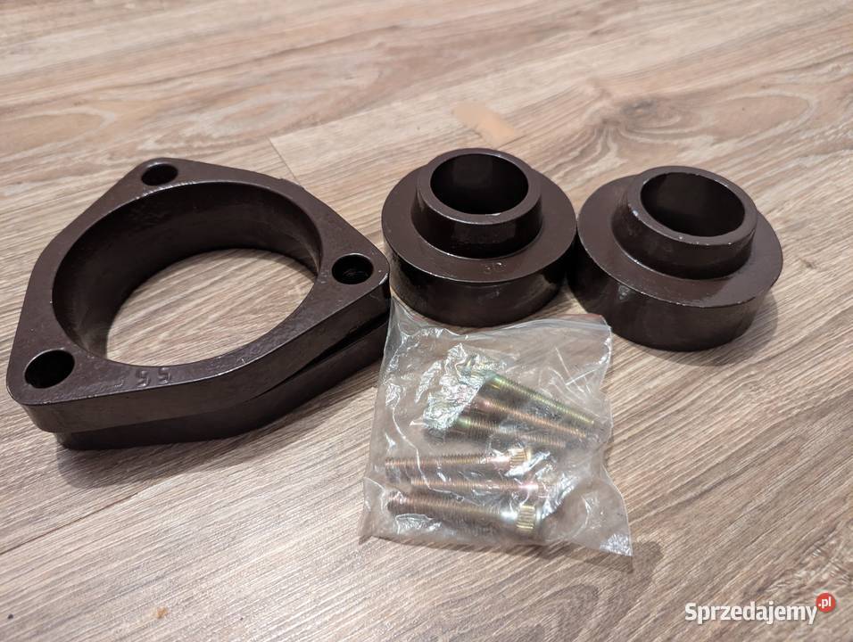 Lift zawieszenia dystanse Toyota Prius 20 osobowe Kraków sprzedam