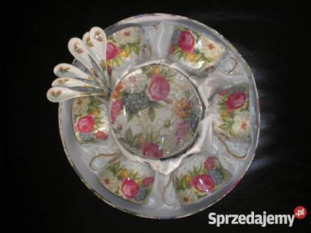 Nowy ozdobny serwis stołowy z porcelany Kraków sprzedam