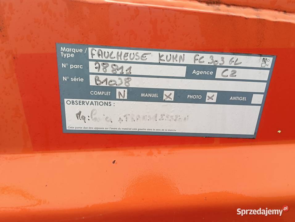 Kosiarka ciągana khun