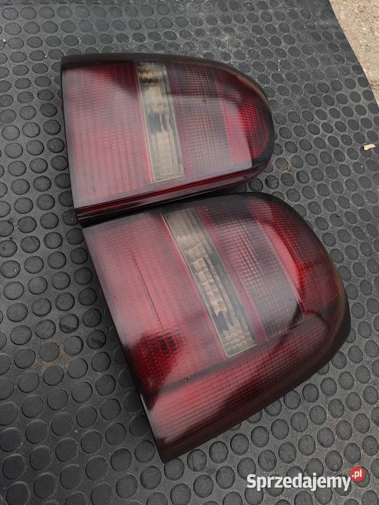 Audi A4 B5 Avant Lift Lampy tył