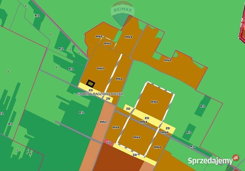 W połowie ogrodzona działka Grabina Radziwiłłowska