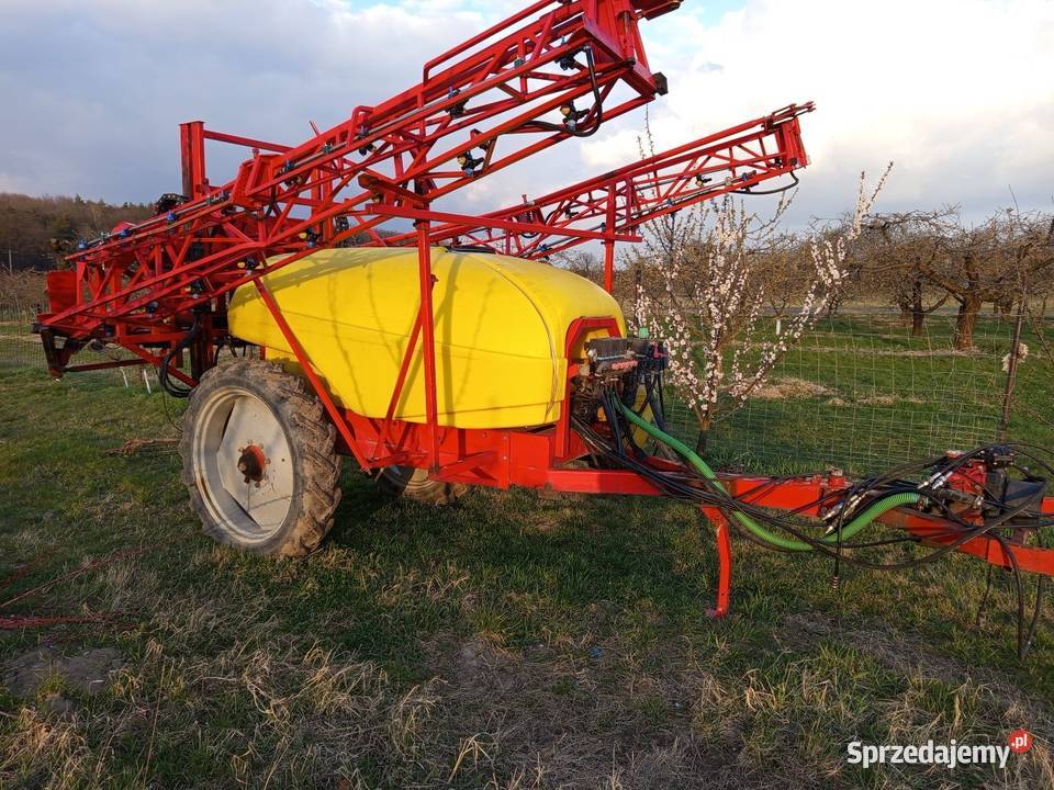 Opryskiwacz polowy Bury Pelikan 2000L