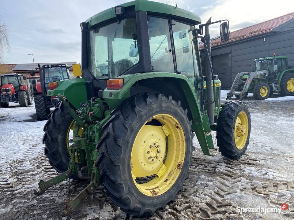 John Deere 6110 Premium biegi pełzające John Deere Biała
