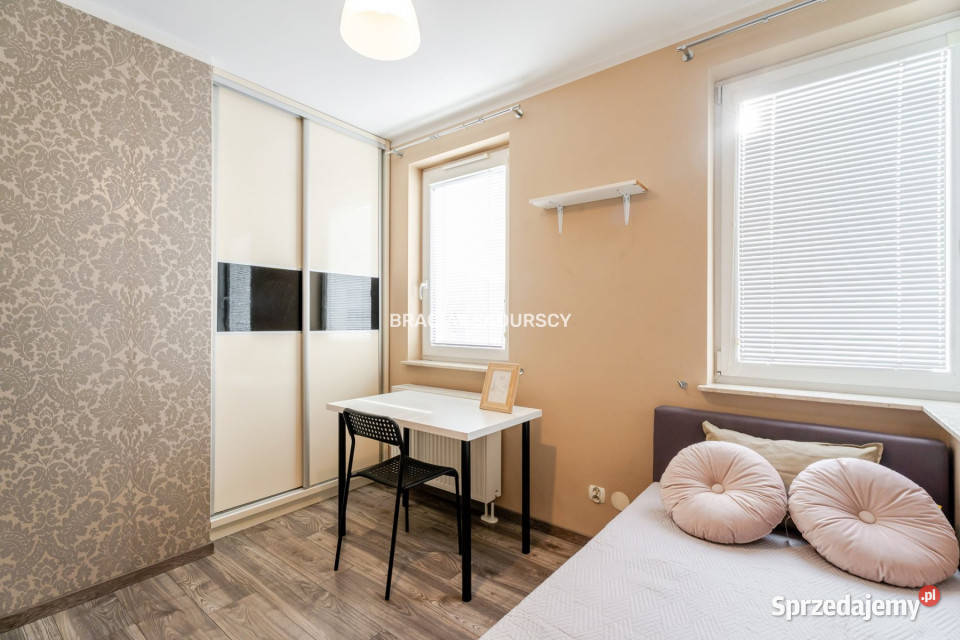 sprzedaży mieszkania 4968 metrów 3pok Kraków