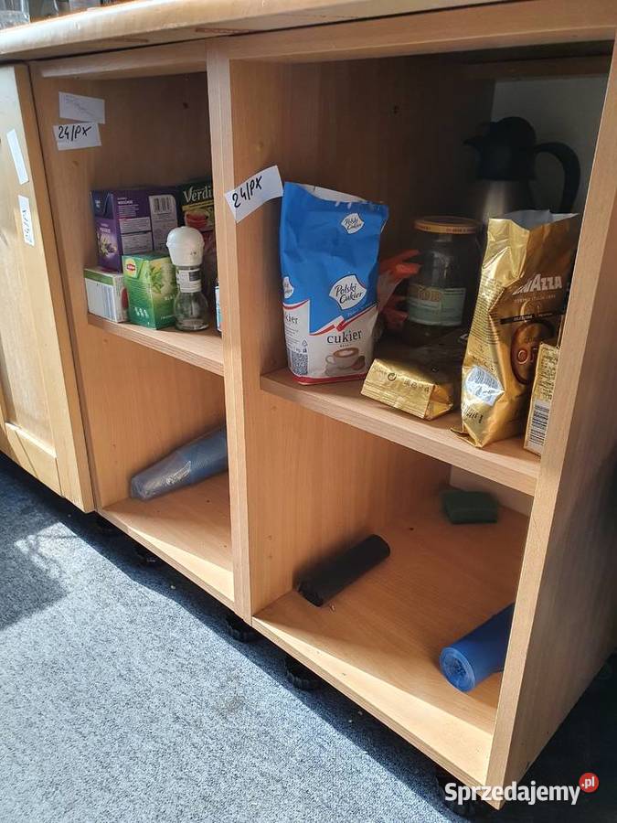 Syndyk sprzeda laptopy meble i inne Warszawa