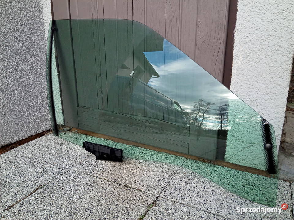 Audi 80 B4 Sedan Avant Szyba prawa przednia podkarpackie