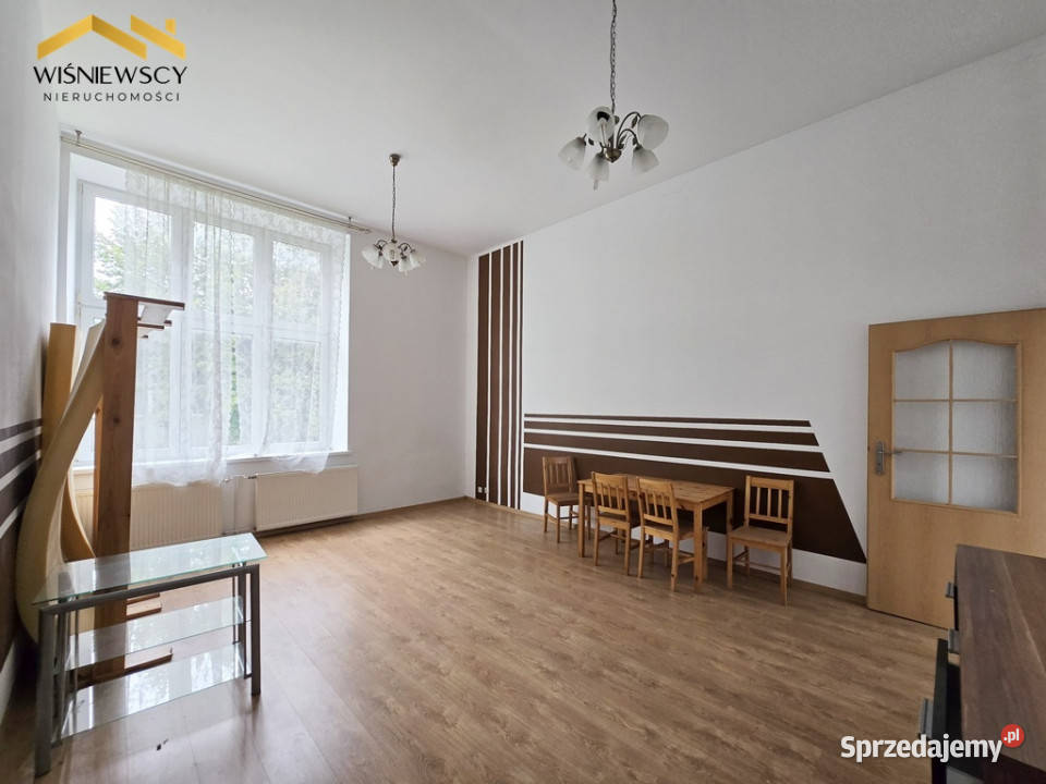 Kamienica Malbork centrum 8 mieszkań 5 garaży Ilość pomieszczeń 14