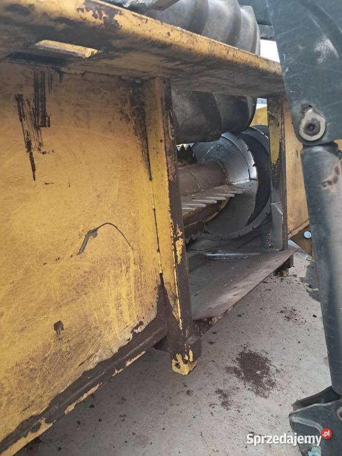 Przystawka do kukurydzy John Deere 666 Obrowo sprzedam