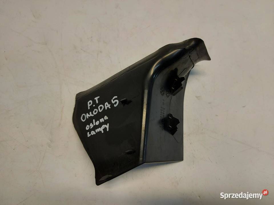 Chery Omoda 5 2024r plastyk osłona lampy prawa