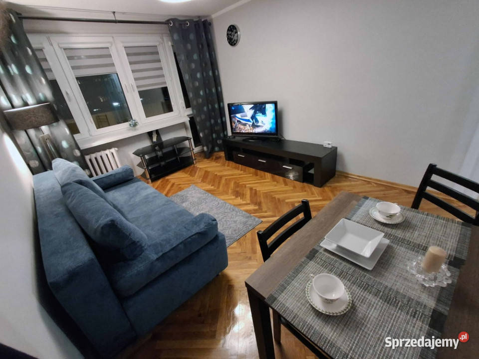 Wynajmę bezpośrednio dwupokojowe mieszkanie o 3 piętra i więcej Warszawa sprzedam