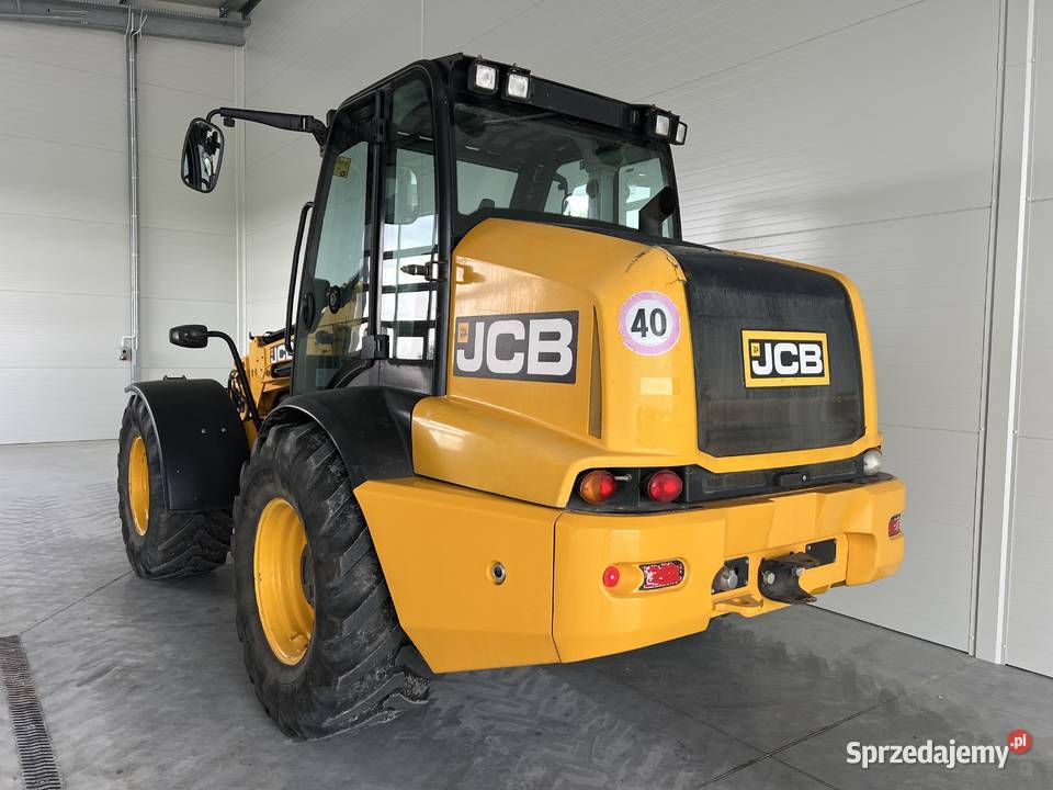 JCB TM 320 Ładowarka przegubowa teleskopowa