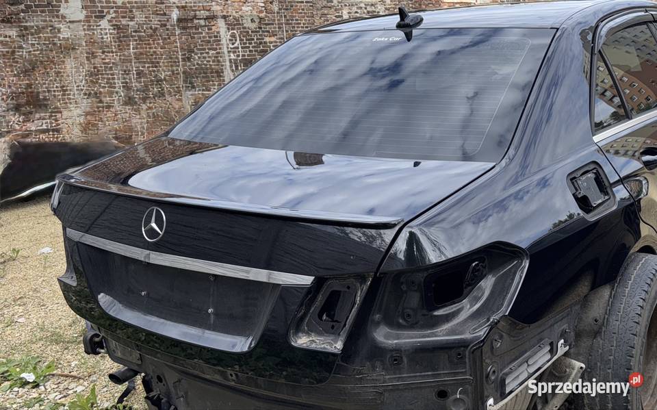 Klapa AMG org Mercedes w212 sedan kolor197 Rok produkcji 2012 śląskie Katowice sprzedam
