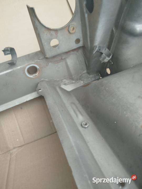 Fiat uno MK1 pas przedni Ryn