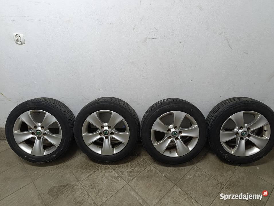 Felgi oryginalne z oponami do Skody superb 2 R16 Suwałki