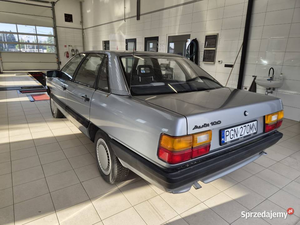 Sprzedam Audi 100 18 benzyna 1983 zarejestrowany Gniezno
