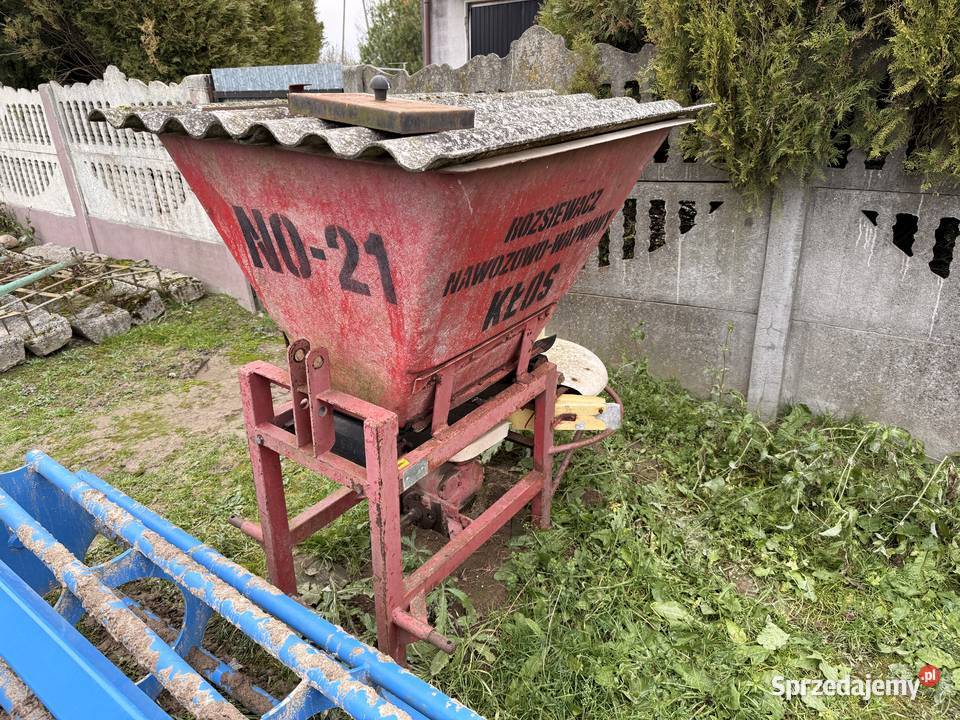 Rozsiewacz kłos motyl do nawozu soli piasku lubelskie Trzydnik Duży-Kolonia