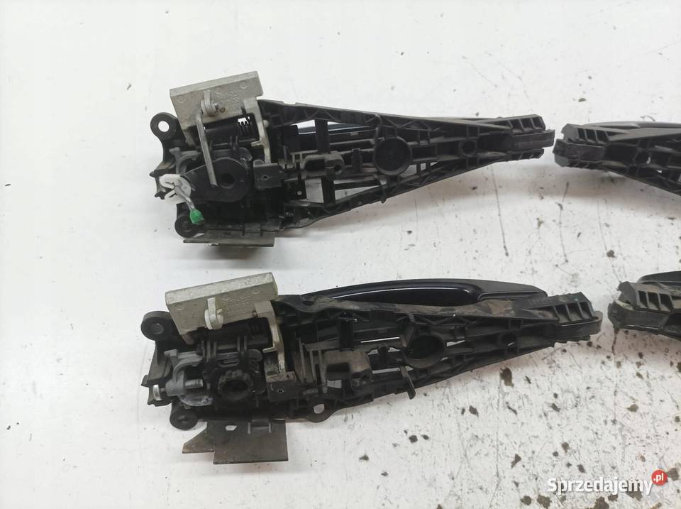 KLAMKA ZEWNĘTRZNA KOMPLET LEWA PRAWA PRZÓD TYŁ Rok produkcji 2011