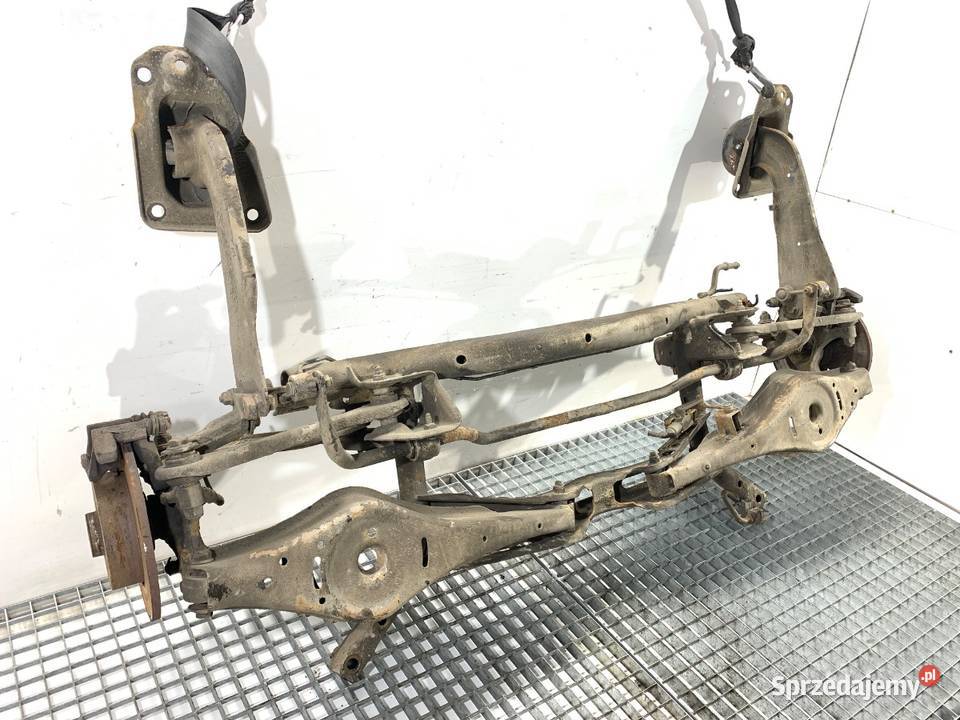 BELKA TYŁ VW TOURAN Minivan 0310 TYLNA