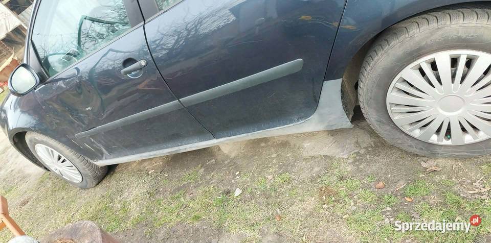 Golf V 14 benzyna manualna Kijewo Królewskie