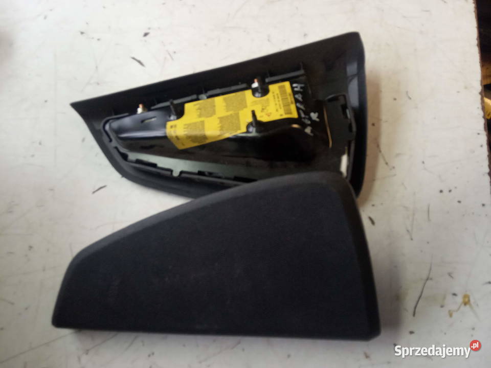 OPEL ASTRA H PODUSZKA FOTELA PRAWA Kobylnica