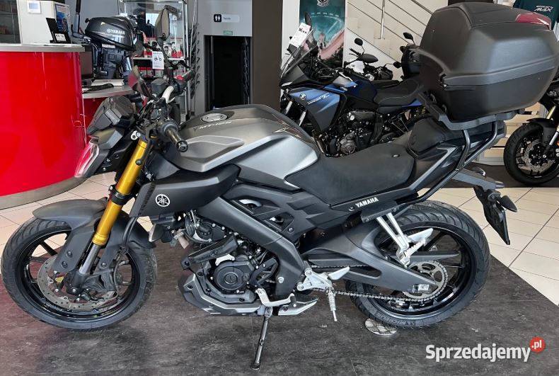 Kufer 39l plus stelaż kufra do MT125 Bydgoszcz sprzedam