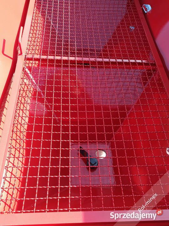 Rozsiewacz do nawozów Strumyk TYTAN 800 litrów Zamość