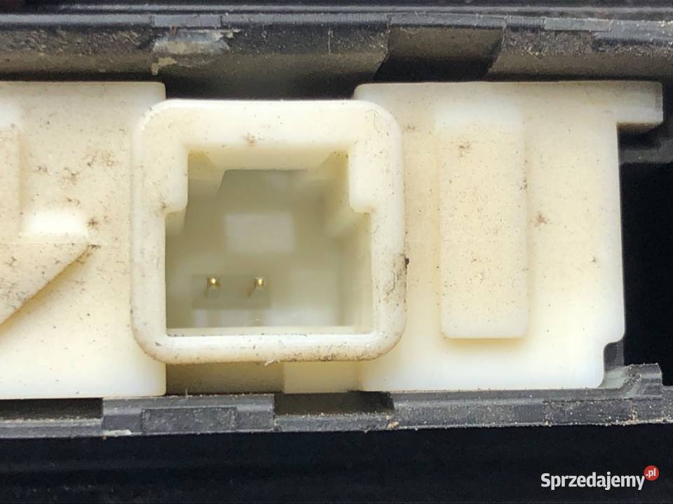 KLAMKA KLAPY TYŁ TOYOTA YARIS III Hatchback sprzedam