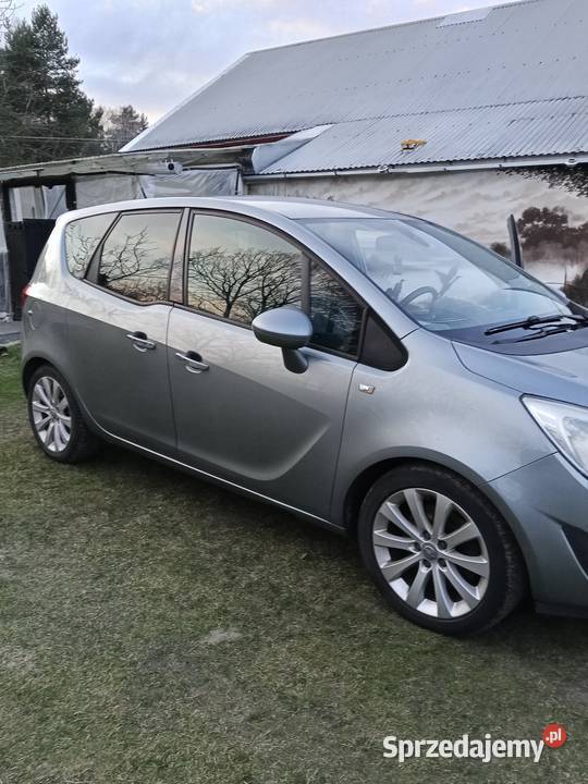Opel Meriva b Szcześniki