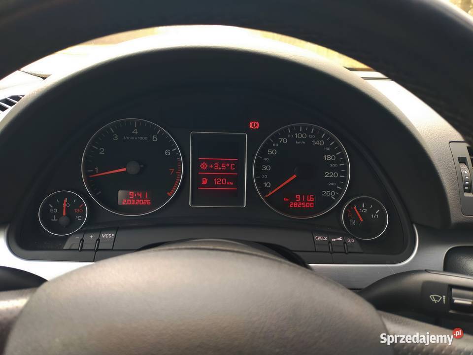 AUDI a4b7 Avant 16 102 manual PbLPG 2007r 4/5 Bełchatów sprzedam