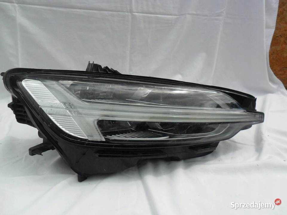 REFLEKTOR PRZÓD STRONA PRAWA VOLVO S60 Nowy Tomyśl