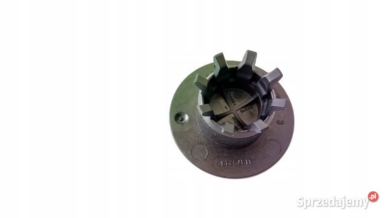 VOLVO S60 V60 spinka klips górnej osłony silnika dolnośląskie