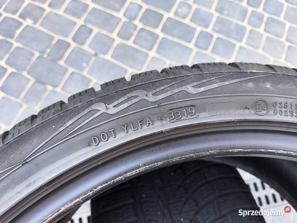 2x opony zimowe Nokian Tyres WR A4 25535R19 96V 19cale Niegowonice