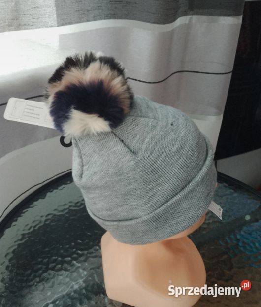 Czapka damska z pomponem szara Chrzanów