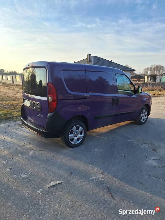 Fiat Doblo 13 D MultiJet 90 gniazdo AUX Baranów