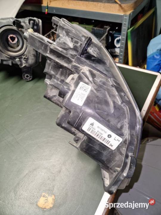 Lampy listwy szyba winda koła CHRYSLER TOWN Ślesin