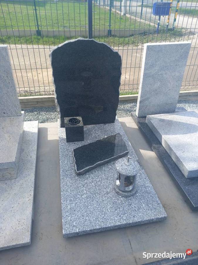 Nagrobek urnowy skałkowy 120 x 60 Impala Strzegom