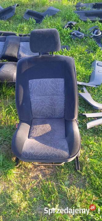 Zestaw foteli fotel prawy lewy Renault 19 osobowe małopolskie