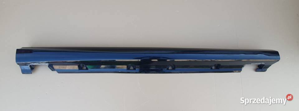 MERCEDES ML 166 AMG LISTWA PROGOWA PRAWA Bieleń